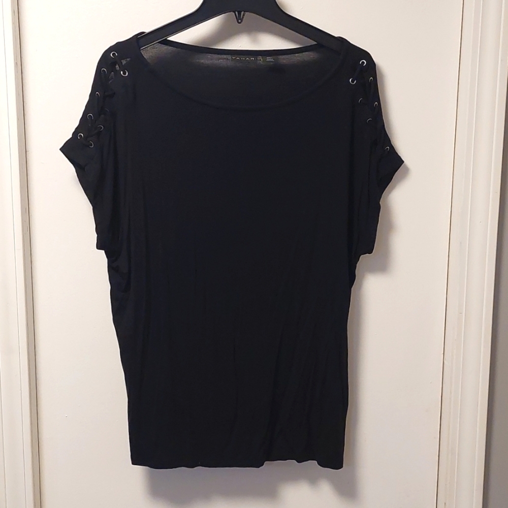 TAHARI Black Tie Lace Up Shoulder Short Sleeve Tee